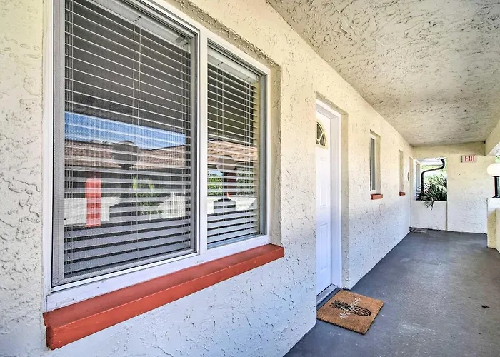 Apartment Sunny Indian Rocks Steps To Gulf!